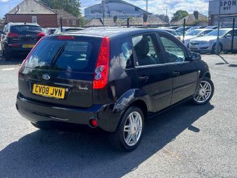 Ford Fiesta 1.4 Ghia 5dr