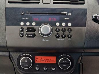 Suzuki Swift 1.5 SZ4 5dr