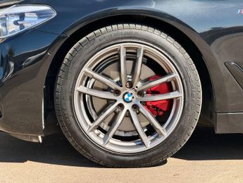 BMW 5 SERIES 520i M SPORT
