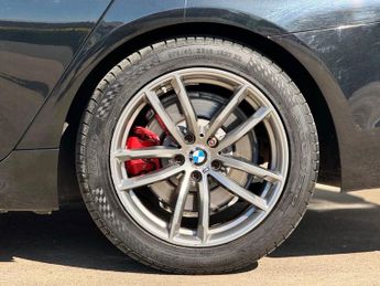 BMW 5 SERIES 520i M SPORT