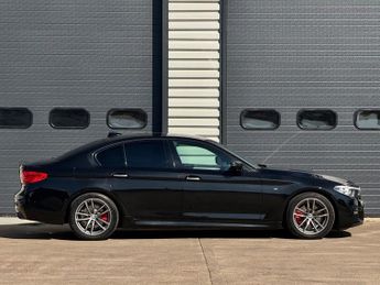 BMW 5 SERIES 520i M SPORT