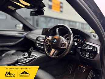 BMW 5 SERIES 520i M SPORT