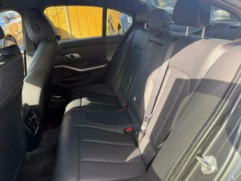 BMW 3 SERIES 2.0 320d M Sport Auto Euro 6 (s/s) 4dr