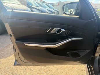 BMW 3 SERIES 2.0 320d M Sport Auto Euro 6 (s/s) 4dr