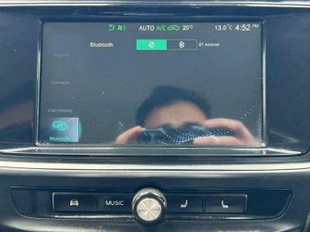 MG MG5 61.1kWh Exclusive Long Range Auto 5dr
