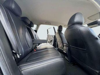 MG MG5 61.1kWh Exclusive Long Range Auto 5dr