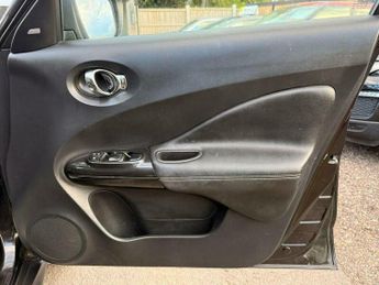 Nissan Juke 1.6 Tekna XTRON Euro 6 5dr