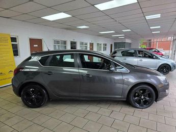 Vauxhall Astra 1.4 16v SRi Euro 5 5dr