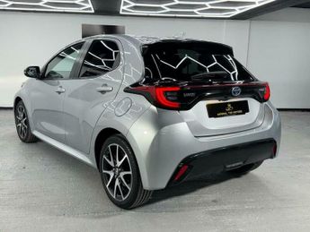 Toyota Yaris 1.5 VVT-h Dynamic E-CVT Euro 6 (s/s) 5dr