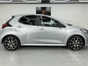 Toyota Yaris 1.5 VVT-h Dynamic E-CVT Euro 6 (s/s) 5dr