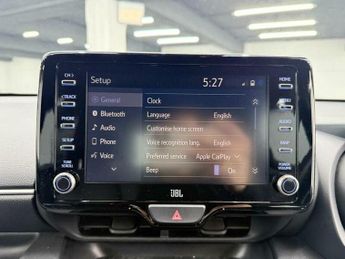 Toyota Yaris 1.5 VVT-h Dynamic E-CVT Euro 6 (s/s) 5dr