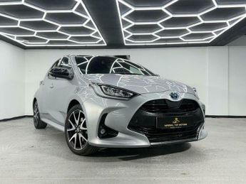 Toyota Yaris 1.5 VVT-h Dynamic E-CVT Euro 6 (s/s) 5dr