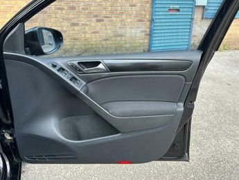Volkswagen Golf 1.6 TDI Match DSG Euro 5 5dr