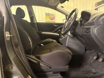 Toyota Corolla Verso 1.8 VVT-i T3 5dr