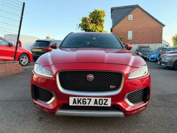 Jaguar F-Pace 3.0 D300 V6 S Auto AWD Euro 6 (s/s) 5dr