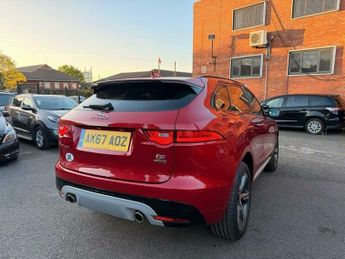 Jaguar F-Pace 3.0 D300 V6 S Auto AWD Euro 6 (s/s) 5dr