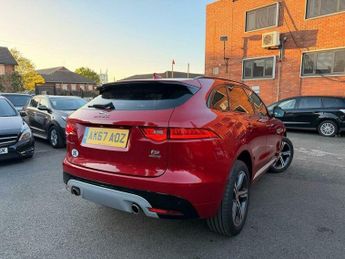 Jaguar F-Pace 3.0 D300 V6 S Auto AWD Euro 6 (s/s) 5dr
