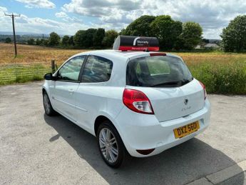 Renault Clio 1.6 VVT Dynamique TomTom Auto Euro 5 3dr