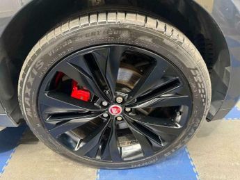Jaguar F-Pace 3.0 F-PACE V6 S AWD D Auto 4WD 5dr