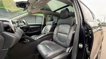 MG ZS 72.6kWh Trophy Long Range Auto 5dr