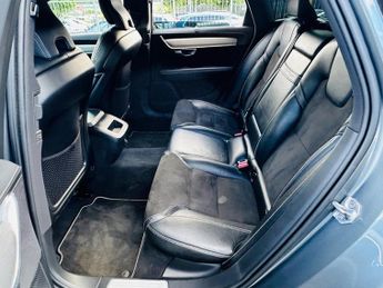 Volvo V90 D4 R-DESIGN