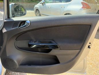 Vauxhall Corsa SXI