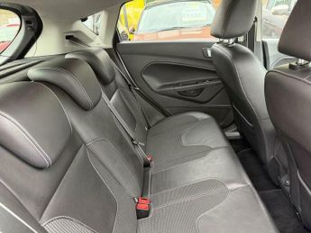 Ford Fiesta 1.6 Titanium X Powershift Euro 5 5dr