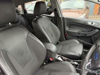 Ford Fiesta 1.6 Titanium X Powershift Euro 5 5dr