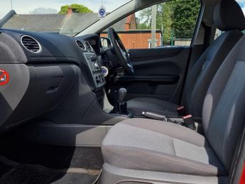 Ford Focus 1.6 LX Hatchback 5dr Petrol Manual (161 g/km, 99 bhp)