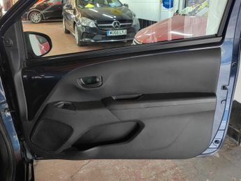 Citroen C1 1.2 PureTech Feel Hatchback 3dr Petrol Manual Euro 6 (82 ps)