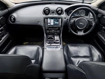 Jaguar XJ D V6 PORTFOLIO