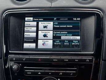 Jaguar XJ D V6 PORTFOLIO