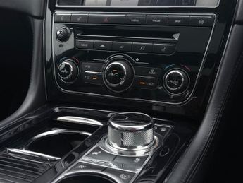 Jaguar XJ D V6 PORTFOLIO