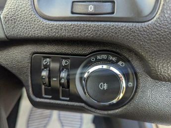 Vauxhall Insignia 2.0 CDTi SE Auto Euro 5 5dr
