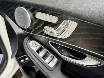 Mercedes GLC Class GLC 220 D 4MATIC AMG LINE PREMIUM PLUS