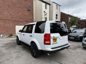 Land Rover Discovery 3.0 SD V6 XS Station Wagon Auto 4WD 5dr