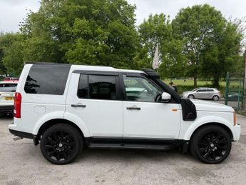 Land Rover Discovery 3.0 SD V6 XS Station Wagon Auto 4WD 5dr