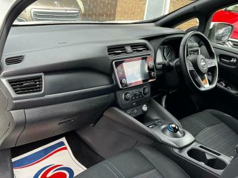 Nissan Leaf 39kWh Acenta Auto 5dr