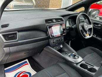 Nissan Leaf 39kWh Acenta Auto 5dr