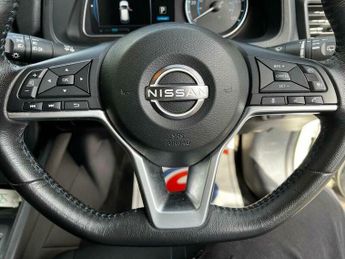 Nissan Leaf 39kWh Acenta Auto 5dr