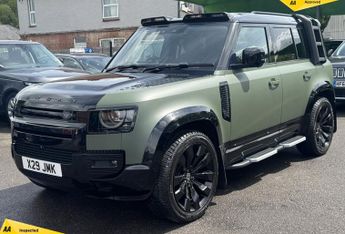 Land Rover Defender 2.0 SD4 SE SUV 5dr Diesel Auto 4WD Euro 6 (s/s) (240 ps)