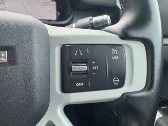 Land Rover Defender 2.0 SD4 SE SUV 5dr Diesel Auto 4WD Euro 6 (s/s) (240 ps)