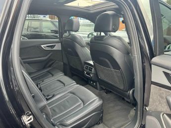 Audi Q7 3.0 TDI V6 Black Edition SUV 5dr Diesel Tiptronic quattro Euro 6