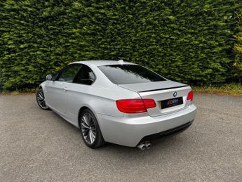 BMW 3 SERIES 325d SE