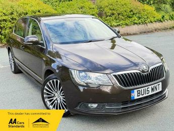 Skoda Superb 2.0 TDI Laurin & Klement DSG 4WD Euro 5 (s/s) 5dr