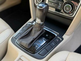 Skoda Superb 2.0 TDI Laurin & Klement DSG 4WD Euro 5 (s/s) 5dr