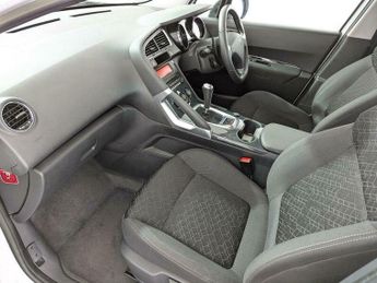 Peugeot 3008 1.6 e-HDi Active EGC Euro 5 (s/s) 5dr