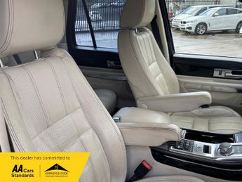 Land Rover Range Rover Sport 3.0 SD V6 HSE Luxury SUV 5dr Diesel Auto 4WD Euro 5 (255 bhp)