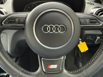 Audi A1 TFSI S LINE