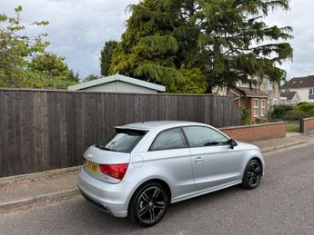 Audi A1 TFSI S LINE